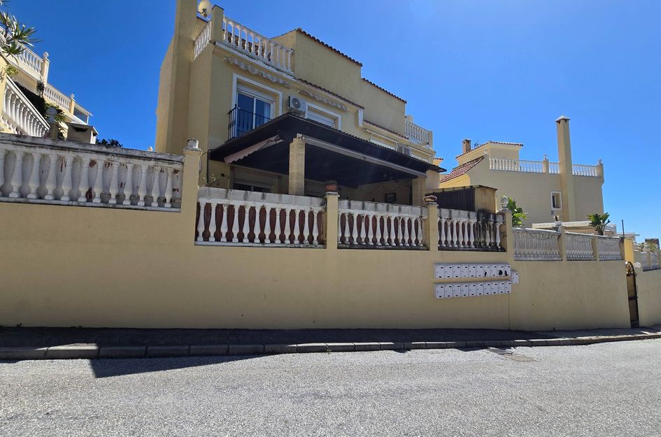 Halfvrijstaand in Estepona