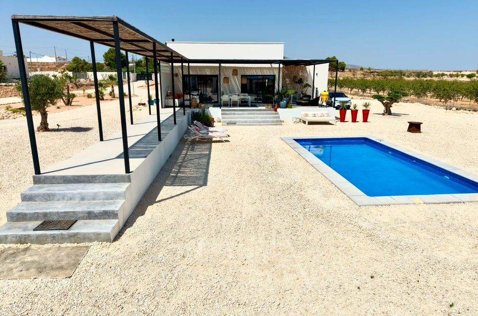 Villa in El Pinós