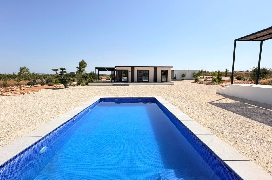Villa in El Pinós