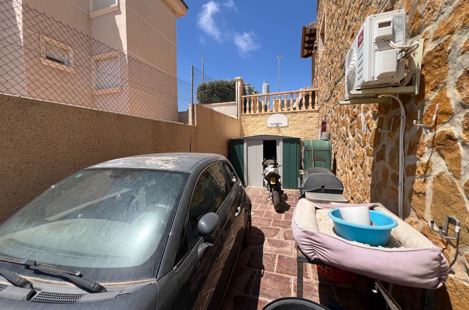 Villa in La Marina