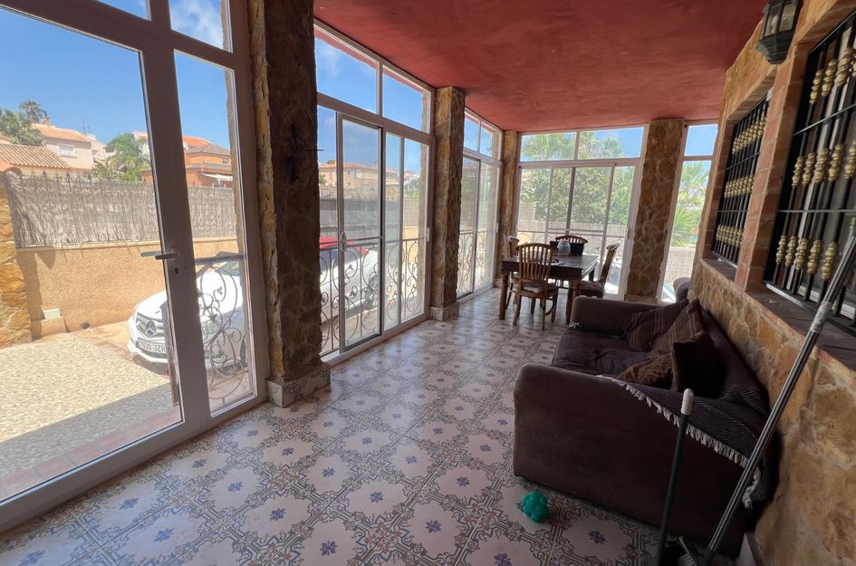 Villa in La Marina