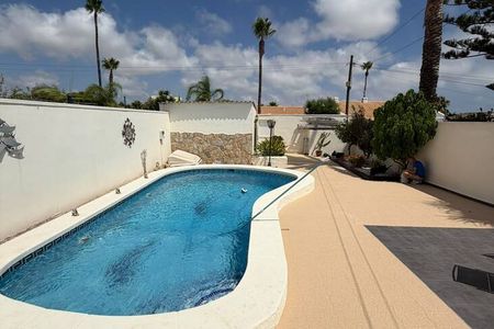 Villa in Cabo Roig