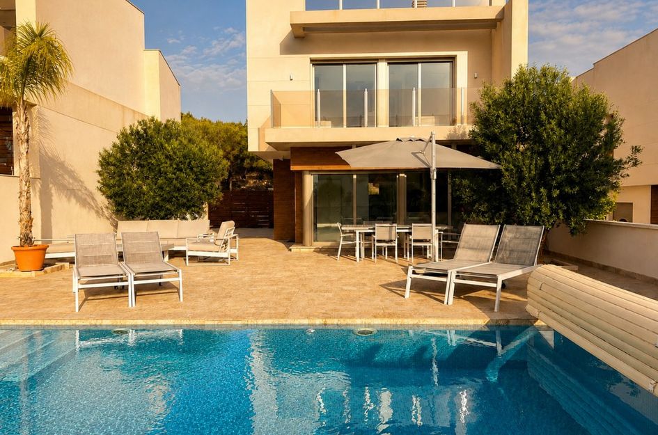 Villa in San Miguel de Salinas