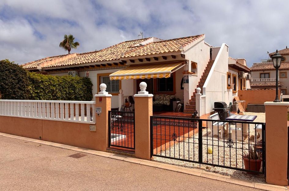 Halfvrijstaand in Monte Zenia