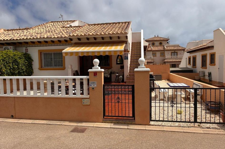 Halfvrijstaand in Monte Zenia