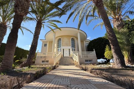 Villa in Quesada