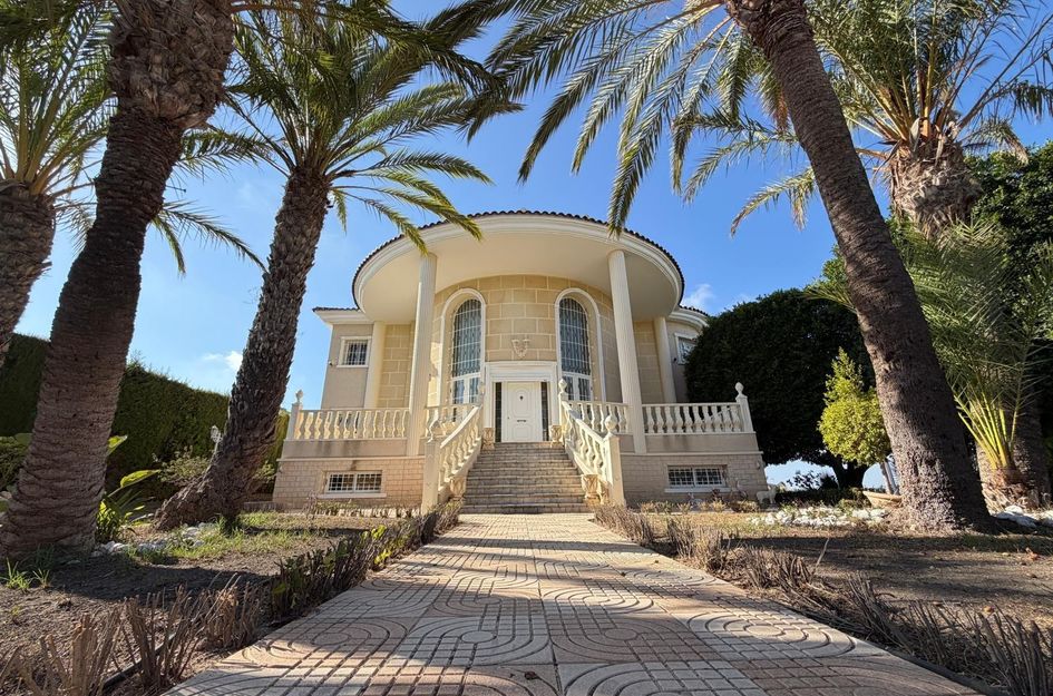 Villa in Quesada