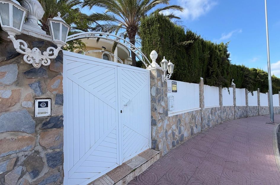 Villa in Quesada