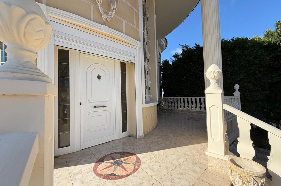 Villa in Quesada