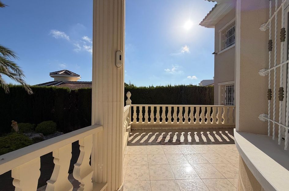 Villa in Quesada