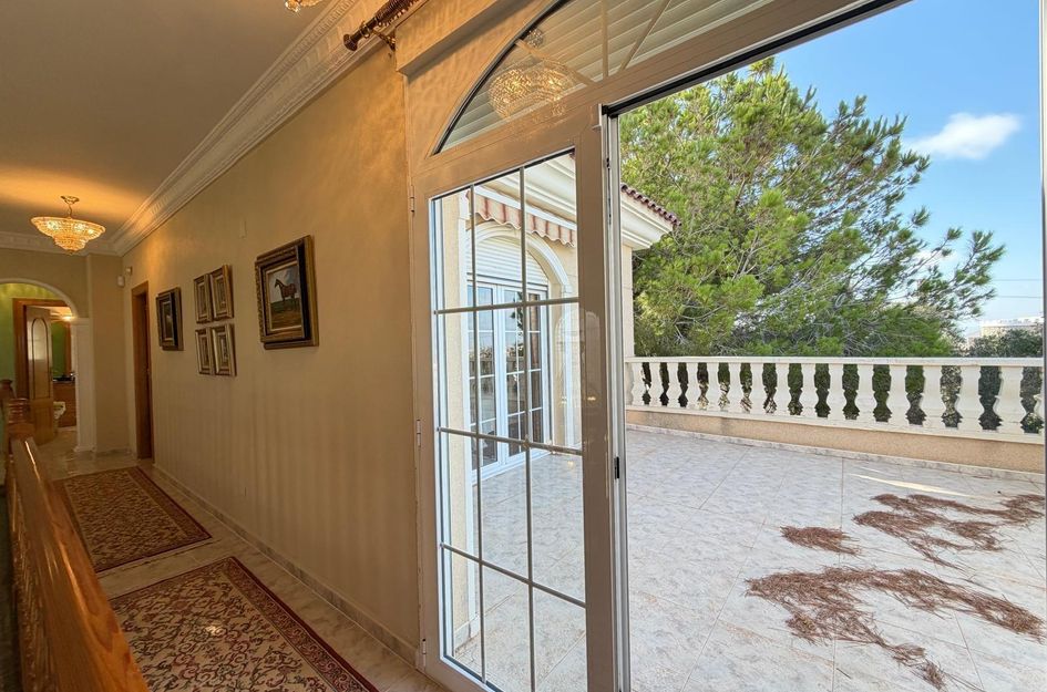 Villa in Quesada