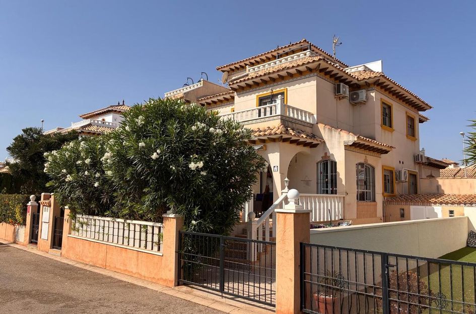 Villa in Monte Zenia