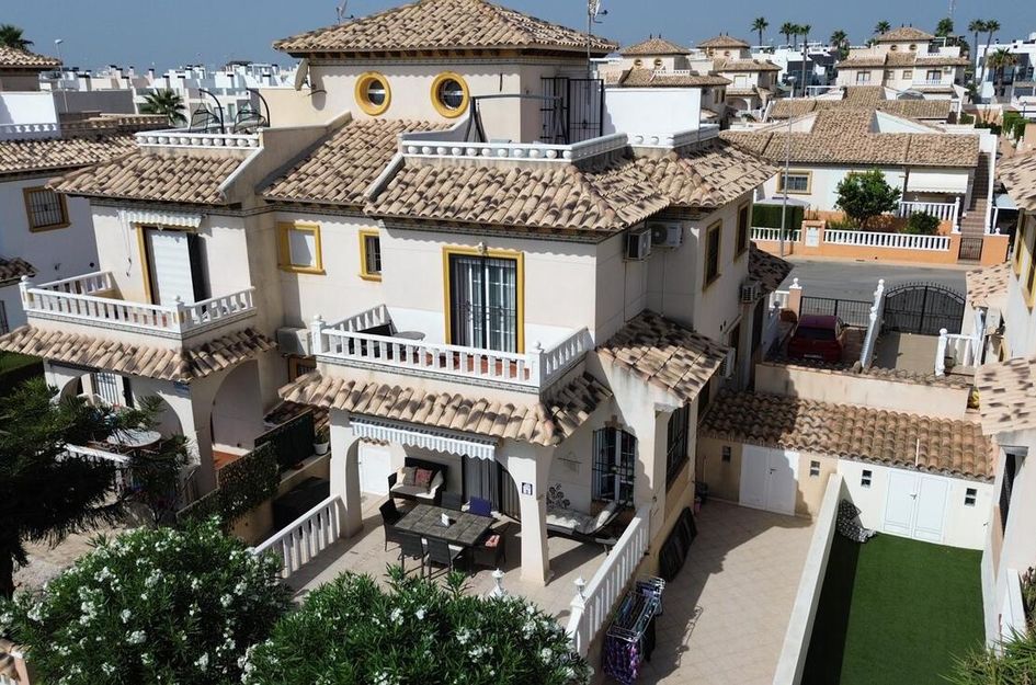 Villa in Monte Zenia