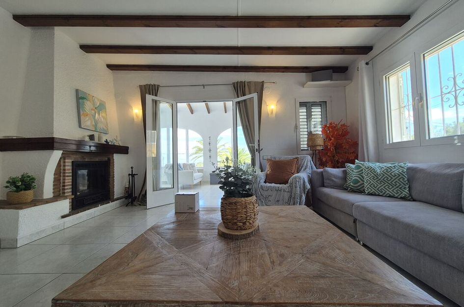 Villa in Moravit
