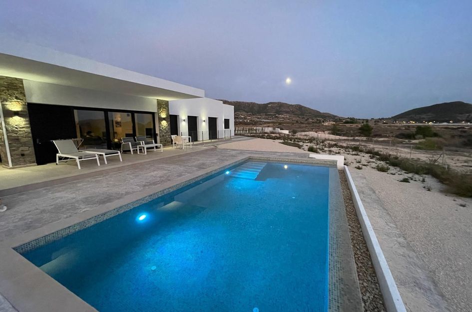 Villa in El Pinós