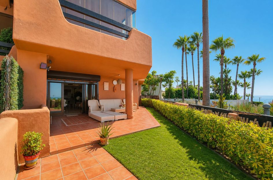 Appartement in Urbanización Puerto de Estepona