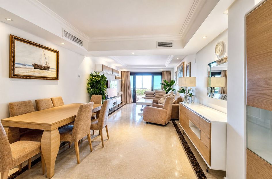 Appartement in Urbanización Puerto de Estepona