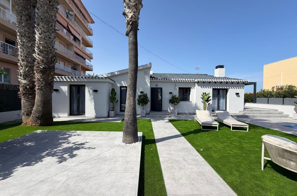 Villa in Punta Prima