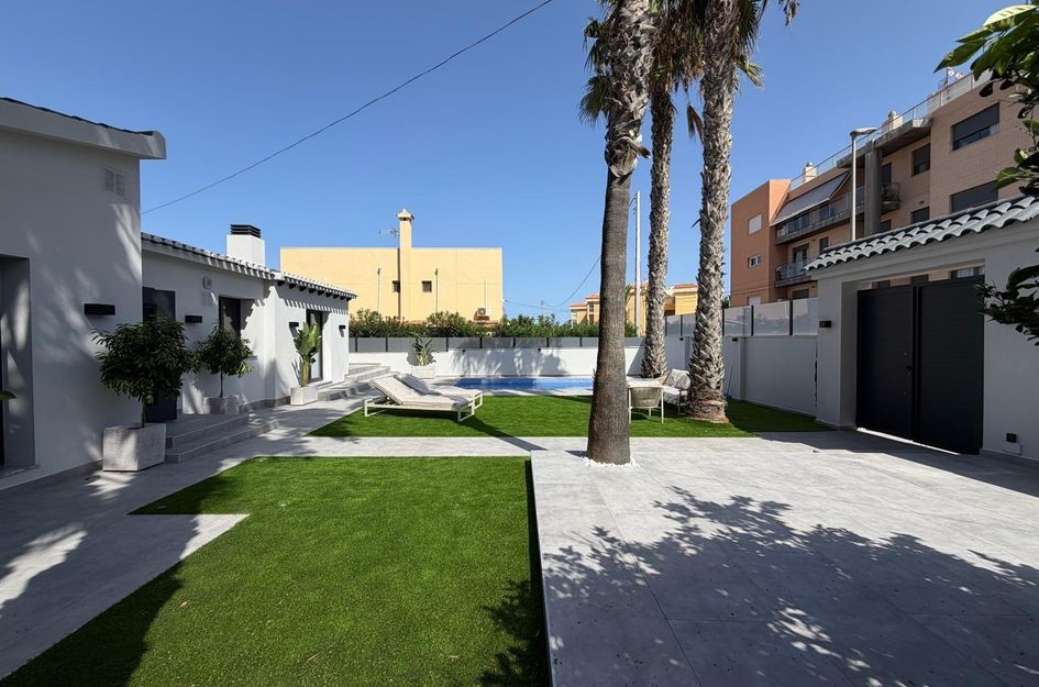 Villa in Punta Prima