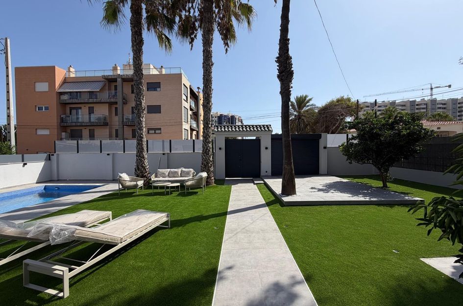 Villa in Punta Prima