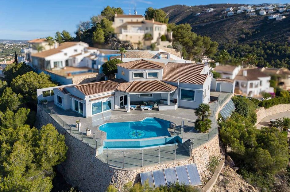 Villa in El Tesoro
