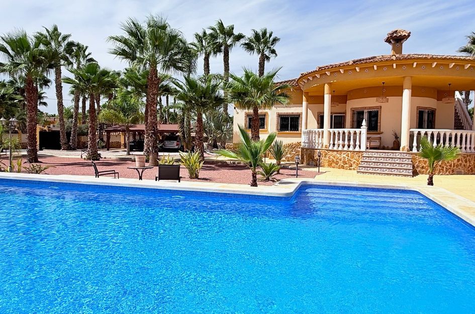 Villa in Monje