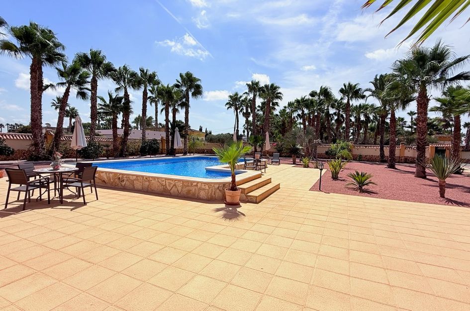 Villa in Monje