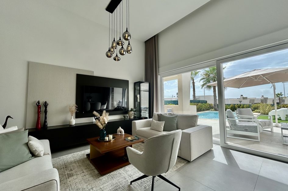 Villa in Algorfa
