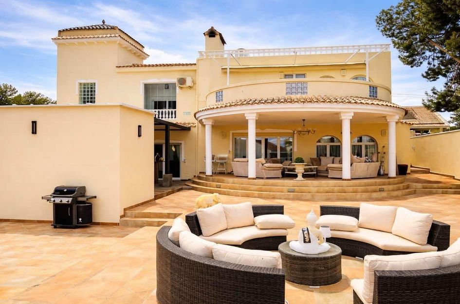 Villa in San Miguel de Salinas