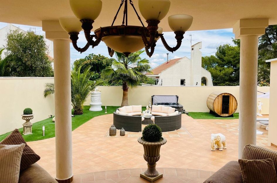 Villa in San Miguel de Salinas