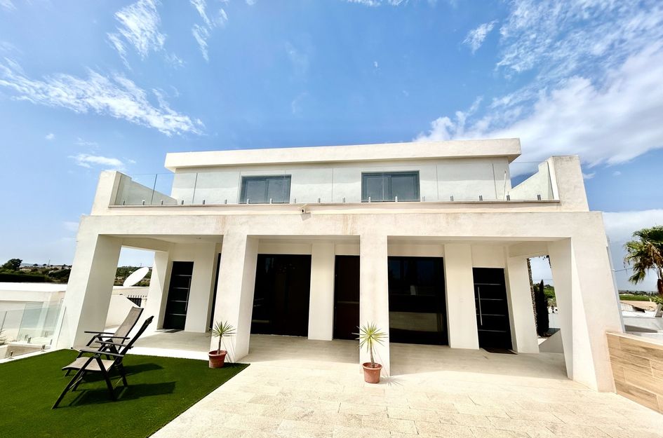 Villa in Los Montesinos