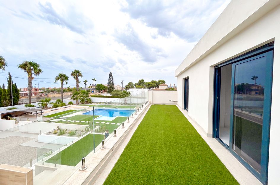 Villa in Los Montesinos