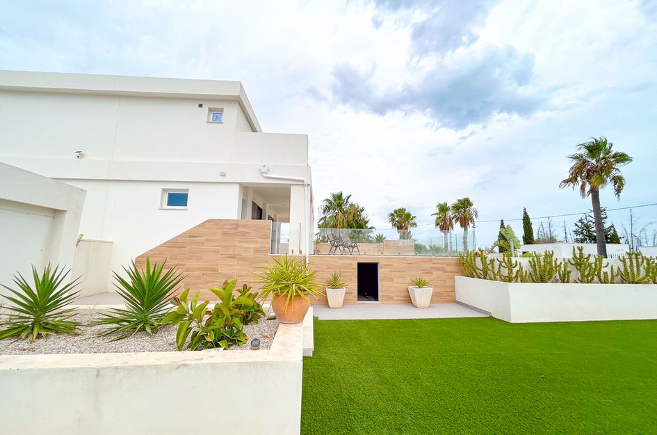 Villa in Los Montesinos