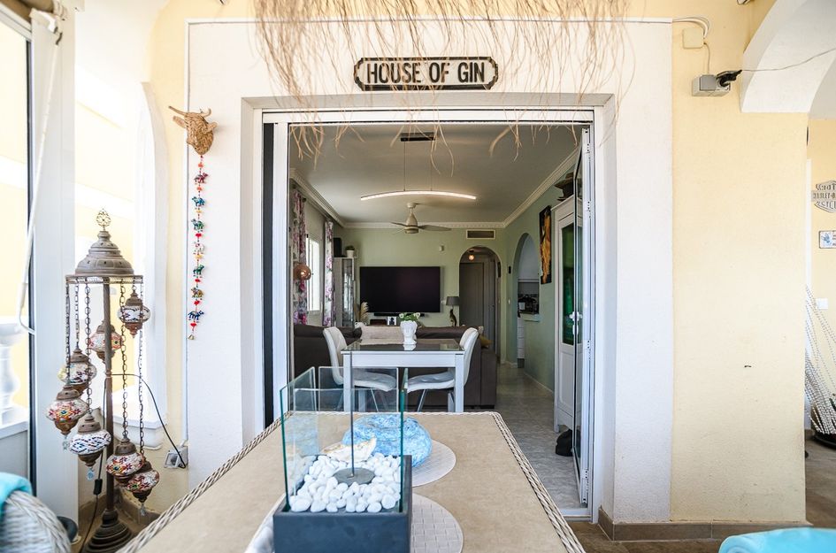 Villa in La Marina