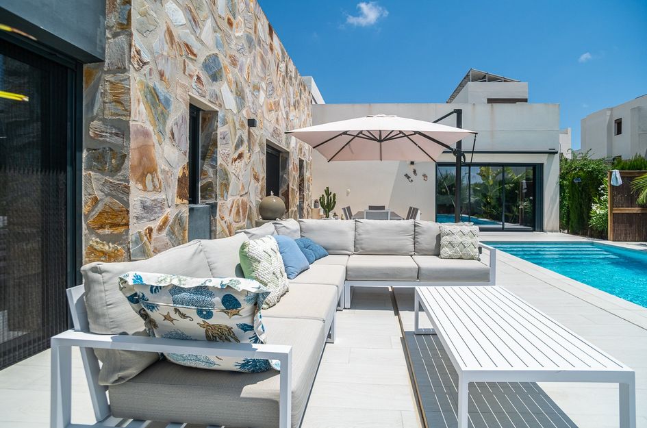 Villa in Algorfa