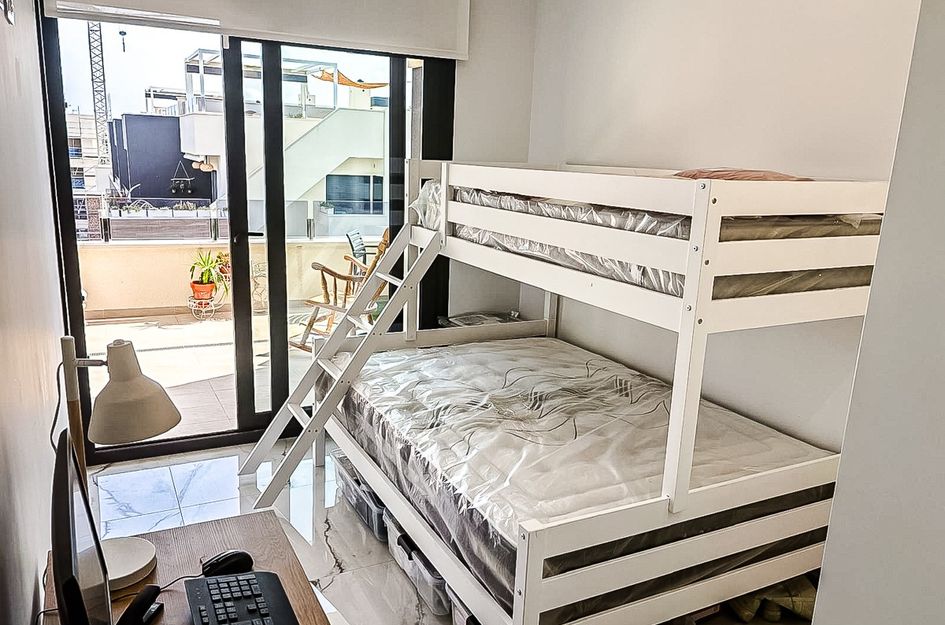 Penthouse in Los Almendros