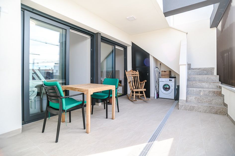 Penthouse in Los Almendros