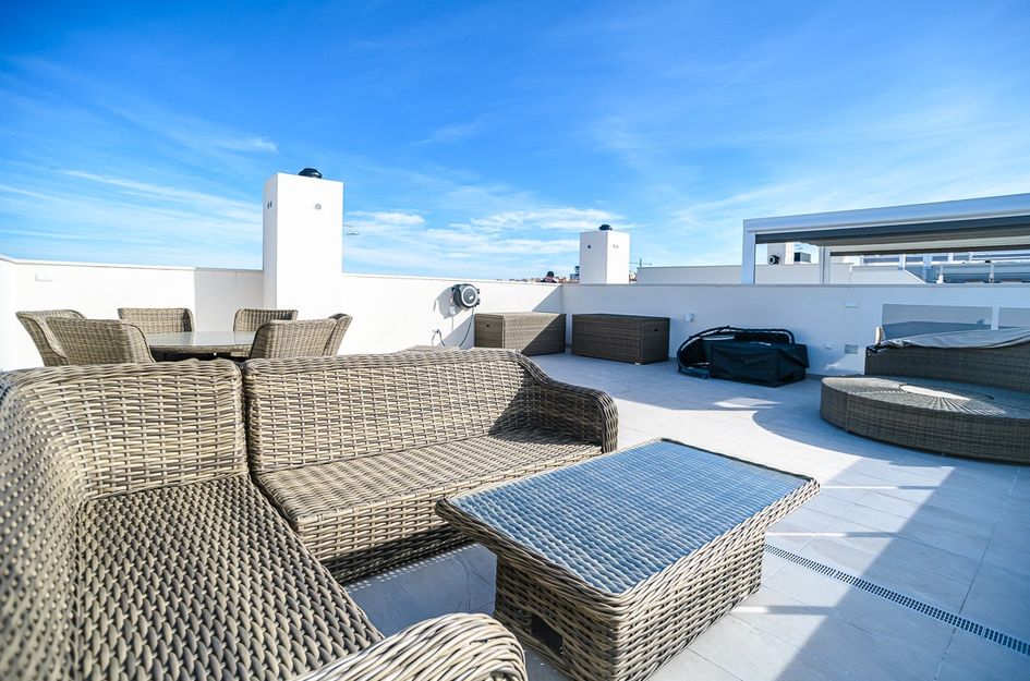 Penthouse in Los Almendros