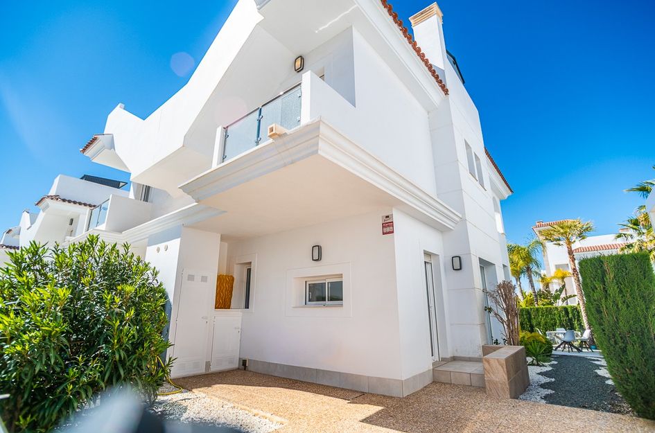 Villa in Montebello