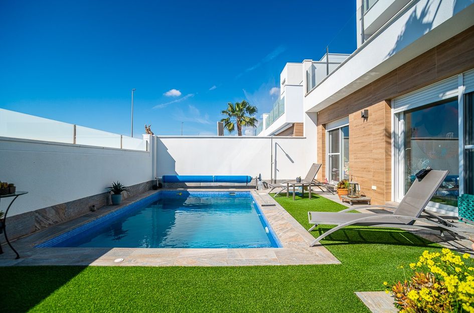 Villa in Pilar de la Horadada