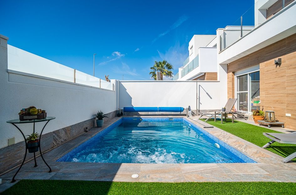 Villa in Pilar de la Horadada