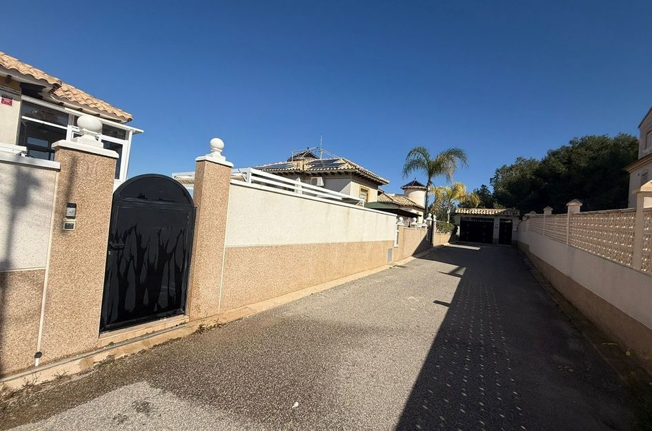 Villa in Dehesa de Campoamor