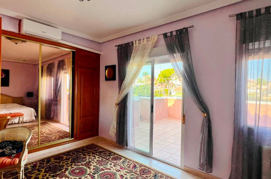 Villa in Torrevieja