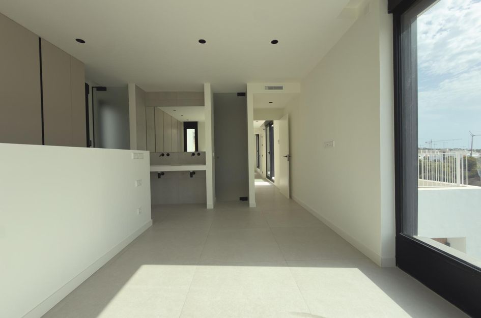 Villa in Golf Badia