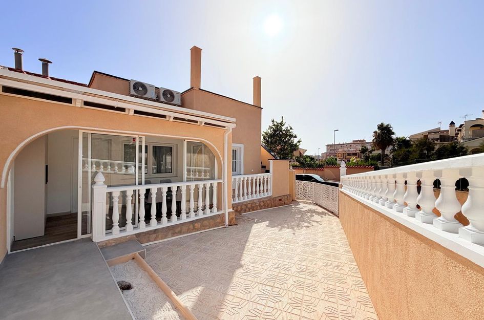 Huis in Punta Prima
