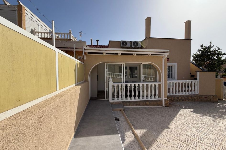 Huis in Punta Prima