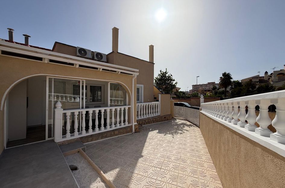 Huis in Punta Prima
