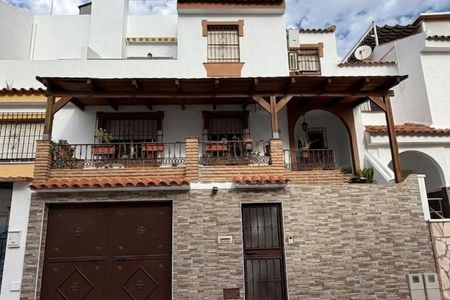 Huis in Alhaurín de la Torre