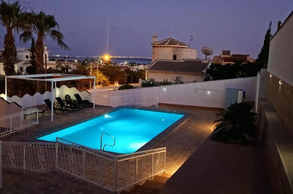 Villa in Montebello
