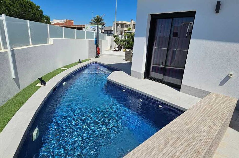 Villa in Los Montesinos
